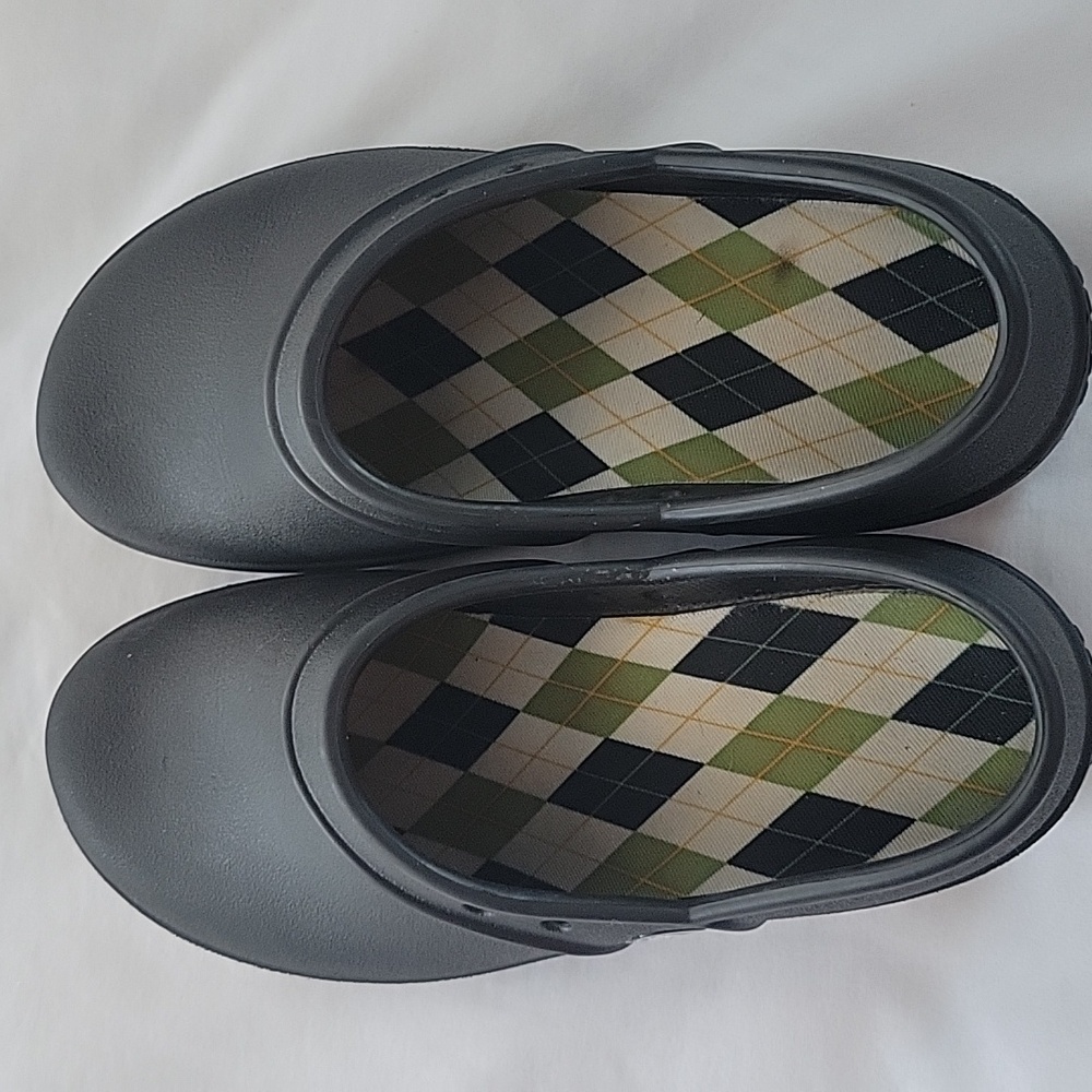 CROCS Black Slip-On Footwear - Picture 4 of 7
